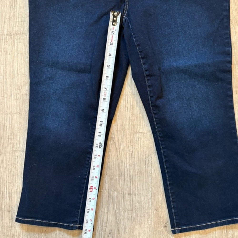 Chico’s size 0 Cropped Dark Blue Women's Jeans (small equivalent) - Picture 7 of 9